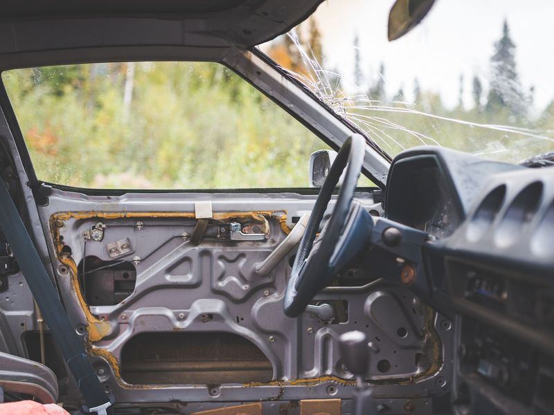 Windshield replacement job near Harvard, NE